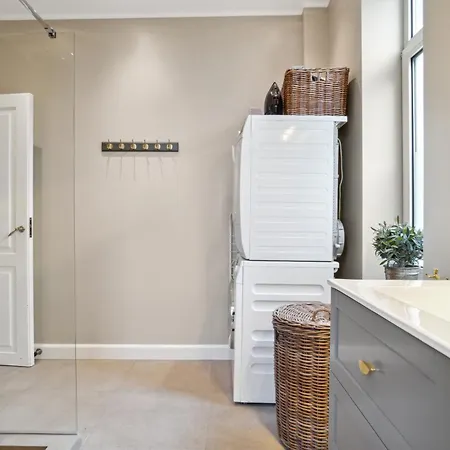 Luksuriost 3br Strandhus M.plads Til 6 Personer *