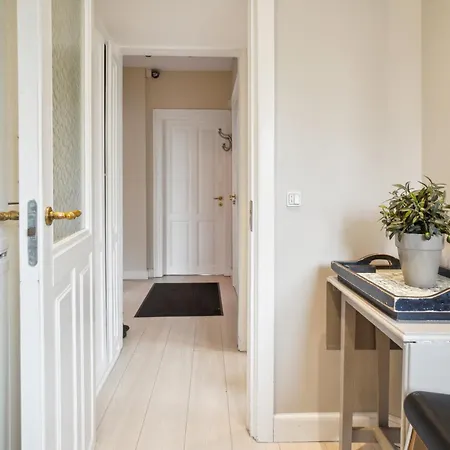 Luksuriost 3br Strandhus M.plads Til 6 Personer Lägenhet Hellerup