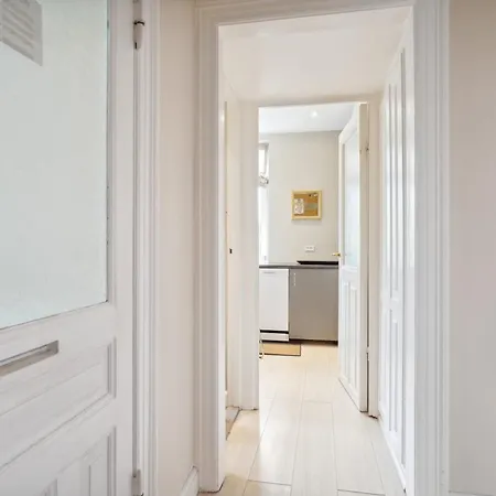 Luksuriost 3br Strandhus M.plads Til 6 Personer * 海勒鲁普