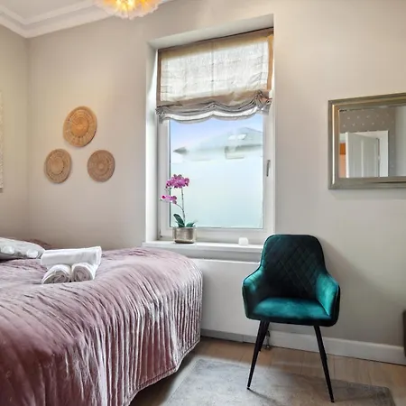 公寓 Luksuriost 3br Strandhus M.plads Til 6 Personer